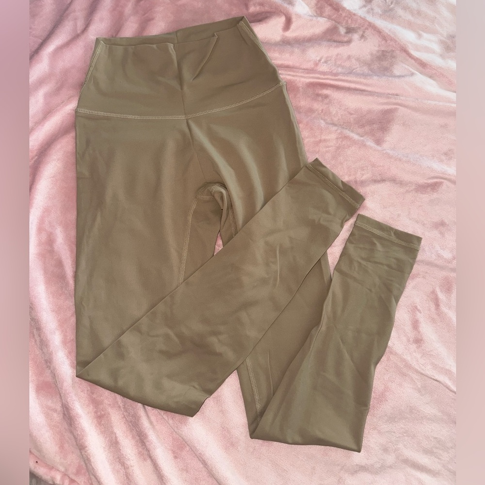 NVGTN Signature Leggings